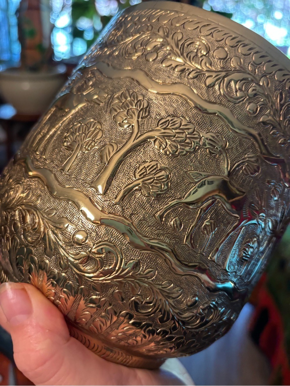 Vintage Possibly Antique Indian Brass Repoussé Jardinière Altar Vessel • Deer 🦌 - Picture 7 of 17